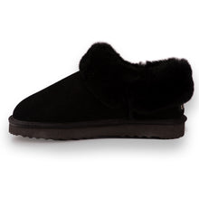 Load image into Gallery viewer, AUS WOOLI UGG UNISEX SHEEPSKIN WOOL TRADITIONAL ANKLE SLIPPERS - BLACK
