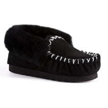 Load image into Gallery viewer, AUS WOOLI HAND STITCHED WOMENS SHEEPSKIN MOCCASIN - Black
