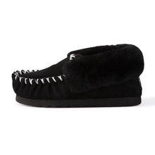 Load image into Gallery viewer, AUS WOOLI HAND STITCHED WOMENS SHEEPSKIN MOCCASIN - Black
