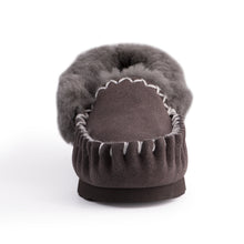 Load image into Gallery viewer, AUS WOOLI HAND STITCHED WOMENS SHEEPSKIN MOCCASIN - Dark Grey
