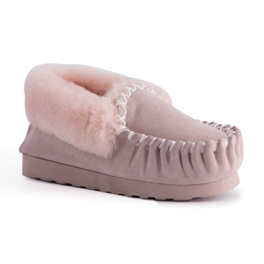 AUS WOOLI HAND STITCHED WOMENS SHEEPSKIN MOCCASIN - Pale Pink